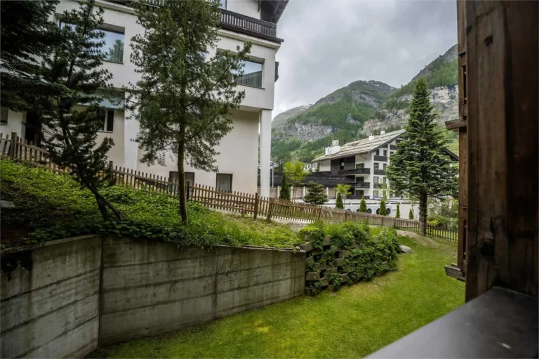 Apartment-Zermatt-Wiesti-Urlaub-bergkulisse-baccara-25