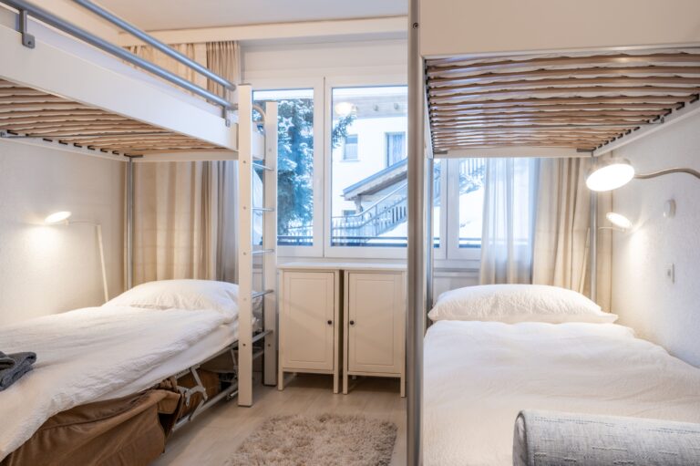 5_Apartment_Haus_ferienwohnung_appartment-mieten_Haus_Zenstecken_zermatt_matterhornexpress_berge_Winter_Matterhorn