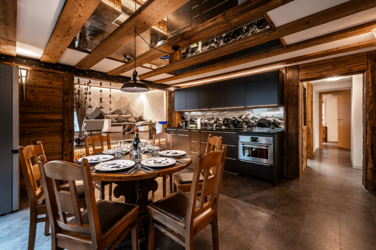 inspringplaceszermatt_apartment_Zermatt_Walliserkanne_Matterhorn_citycenter_apartment_modern_kitchen