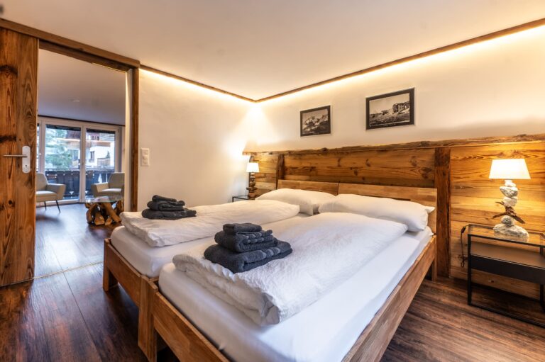 inspringplaceszermatt_apartment_Zermatt_Walliserkanne_Matterhorn_citycenter_apartment_modern_bedroom