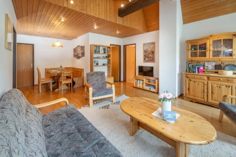 Wohnbereich des Apartment Cervin in Zermatt