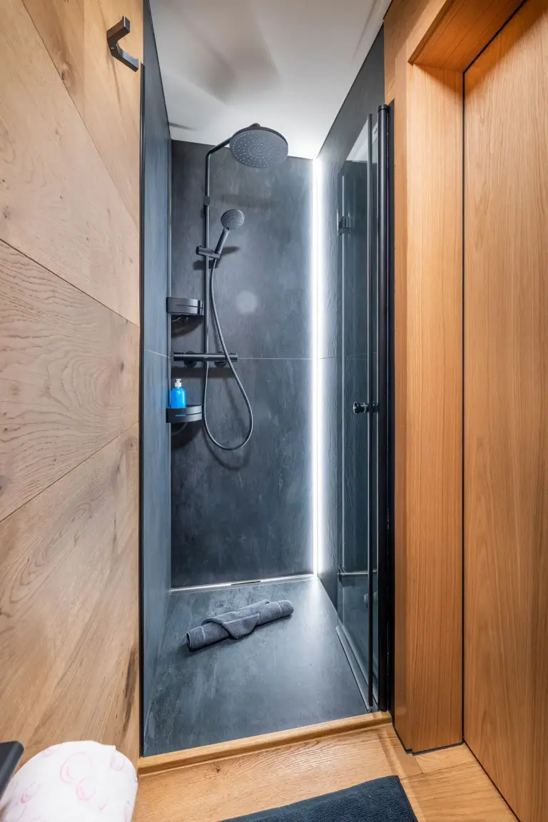 ferienwohnung-zermatt-skiurlaub-schweiz-whirlpool-05