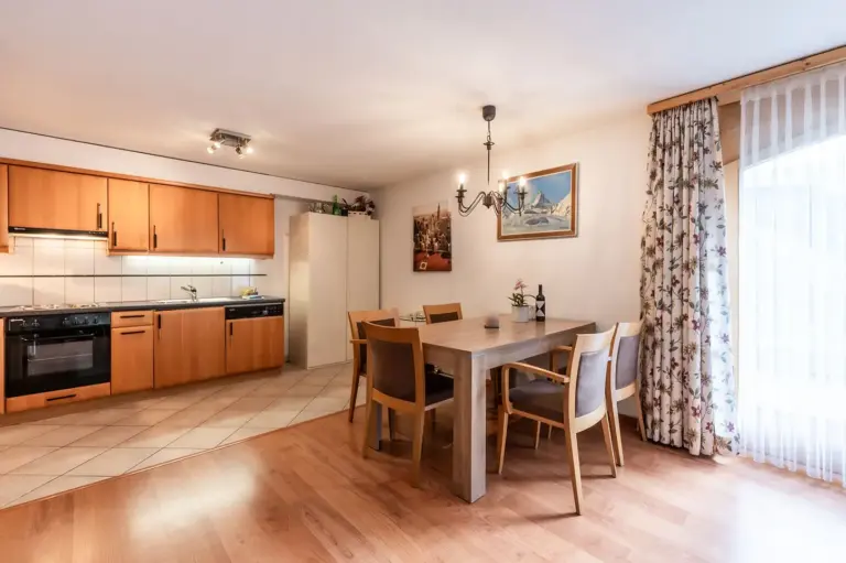 haus-arcadia-christiania-moderne-wohnung-mieten-zermatt-mit-matterhornblick-mountain-view-04