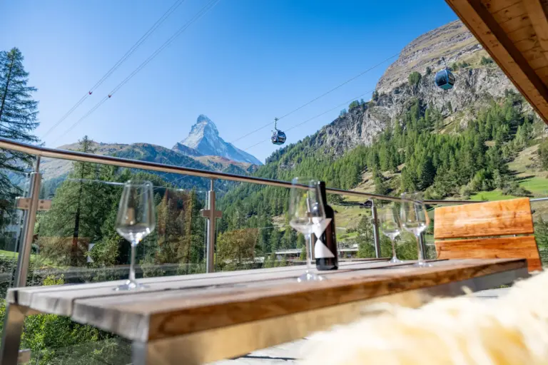 haus-hiltl-zermatt-balkon-aussicht