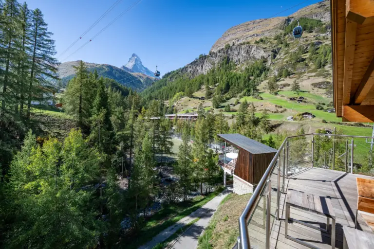 haus-hiltl-zermatt-balkon-panorama
