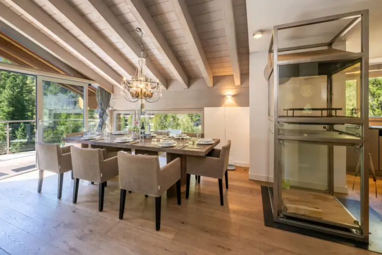 haus-hiltl-zermatt-essbereich-wohnraum