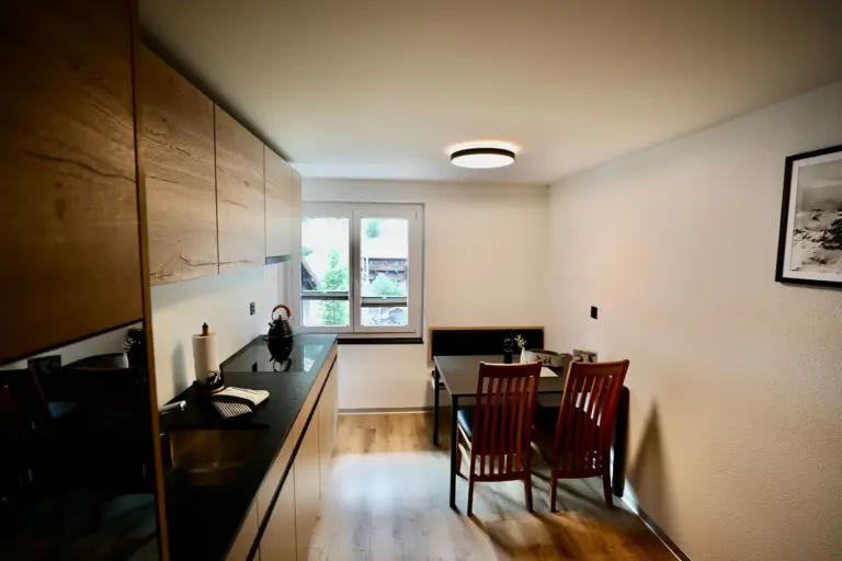 haus-juliana-apartment-alpenrose-edelweiss-zermatt-matterhorn-stilvoller-urlaub-zermatt-12