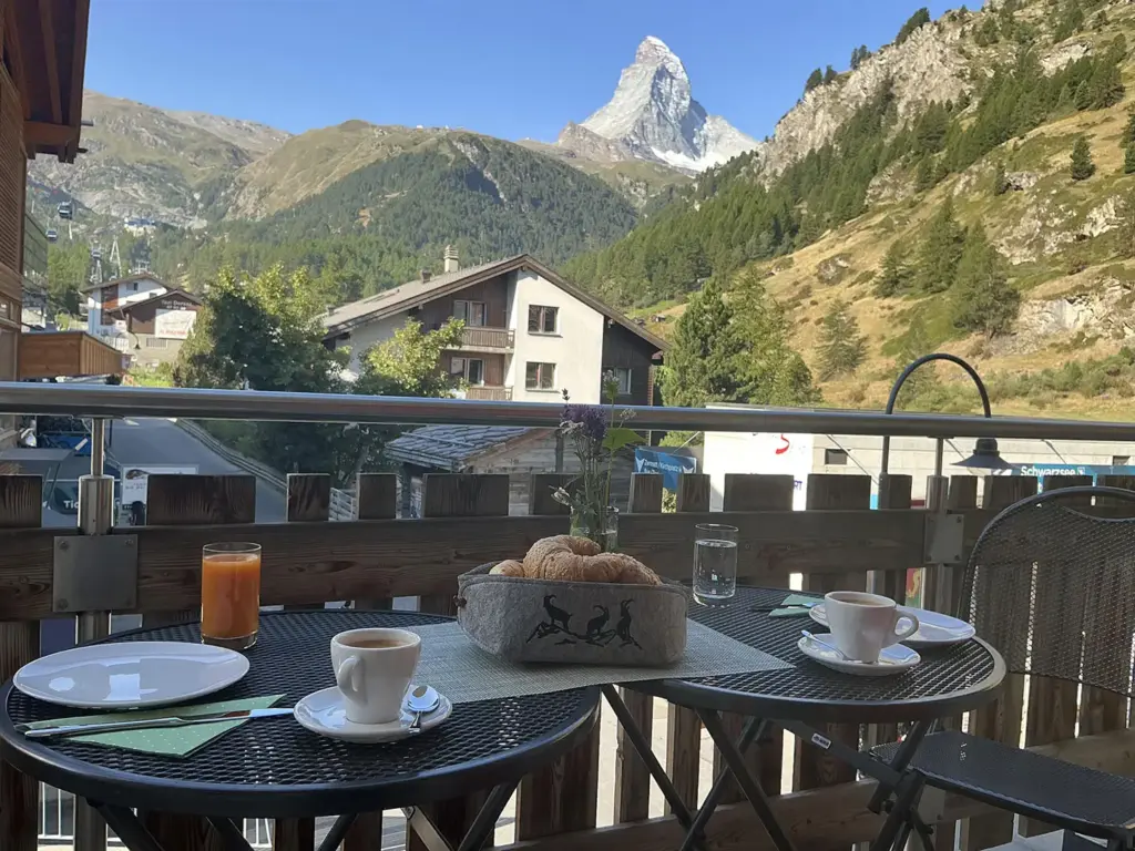 haus juliana apartment bergliebe matterhornblick zermatt glacier express 08