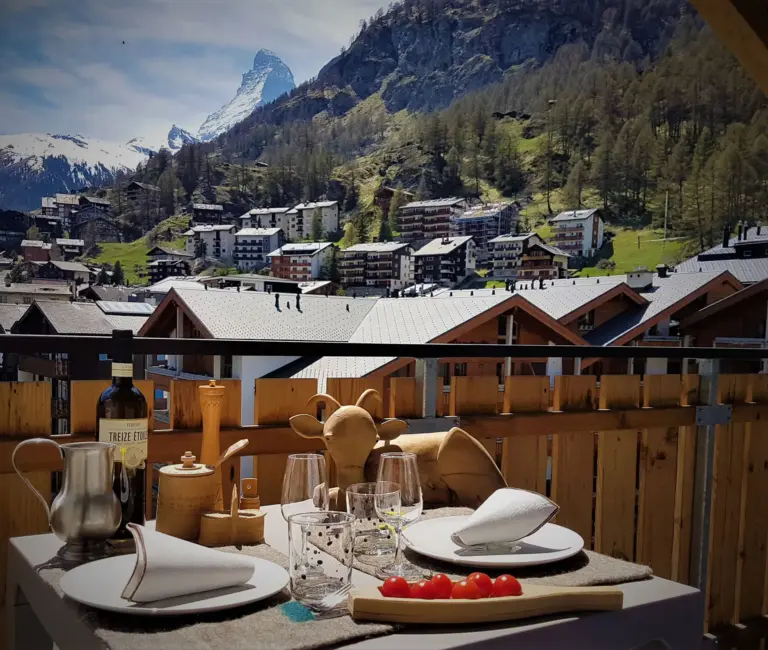 haus-viktoria-apartment-a-balkon-zermattblick