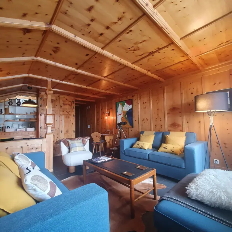 haus-viktoria-apartment-a-wohnzimmer-perspektive