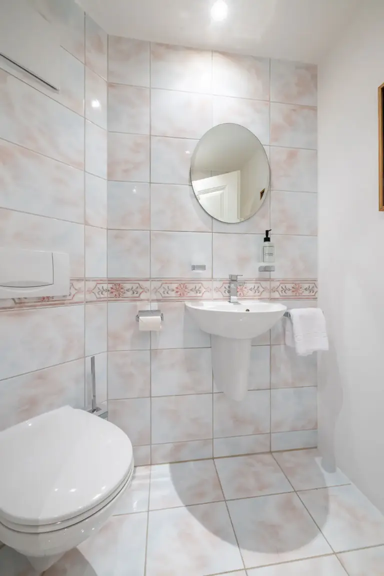 huroblick-luxuswohnung-zermatt-mit-hellem-badezimmer