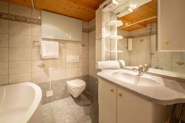 oberhausern-1-zermatt-badezimmer-waschbecken