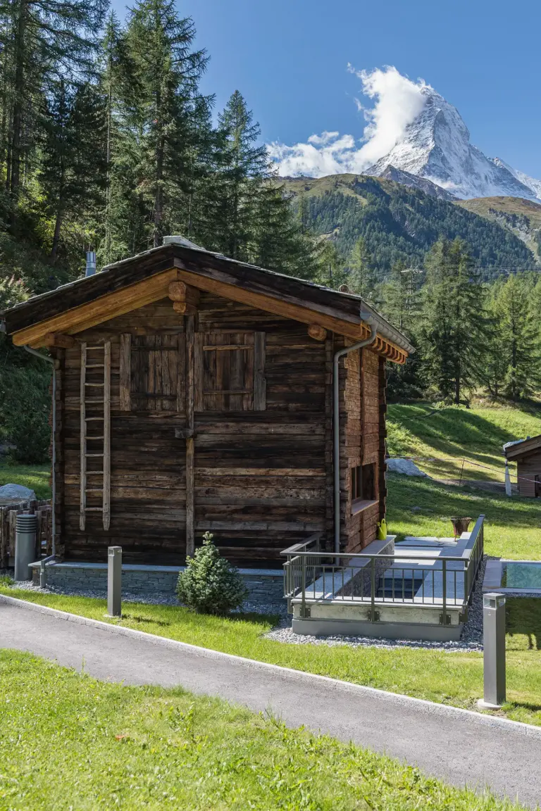 piccola-fiamma-wanderurlaub-zermatt-alpen-berghuette-mieten-03