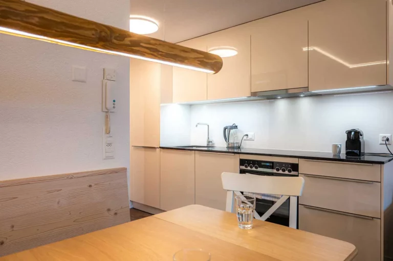 private-ferienwohnung-mieten-zermatt-matterhornblick-studio-baccara-07